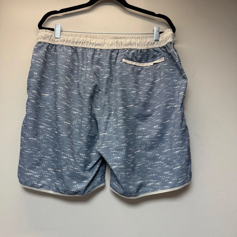 Vuori cruise boardshorts